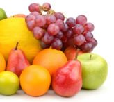 Study this chart to learn how environmental allergens may lead to cross-reaction with certain foods, from fruits to spices, and more.